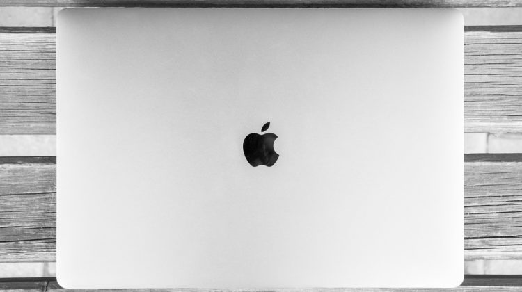 macbook-2257432_1280 - The Deeping