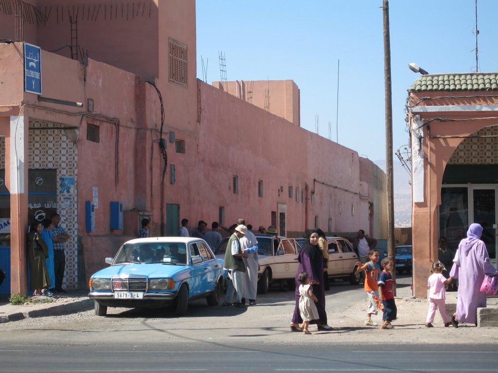 Taxi-in-western_sahara_2006-by-flickr-jurgen-1 - The Deeping