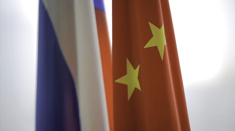 russian-and-chinese-flags - The Deeping