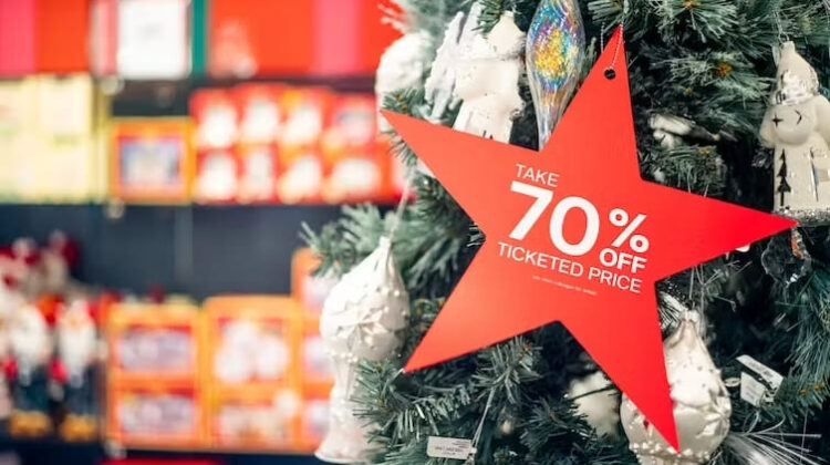 Shoppers are looking for value this holiday season - The Deeping